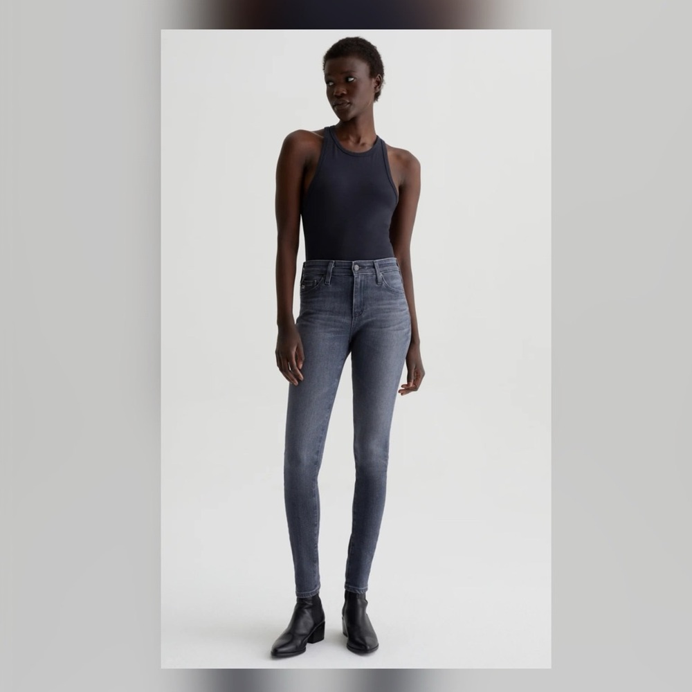 🍄SOLD🍄 AG Farrah Jeans NWT - Picture 1 of 4